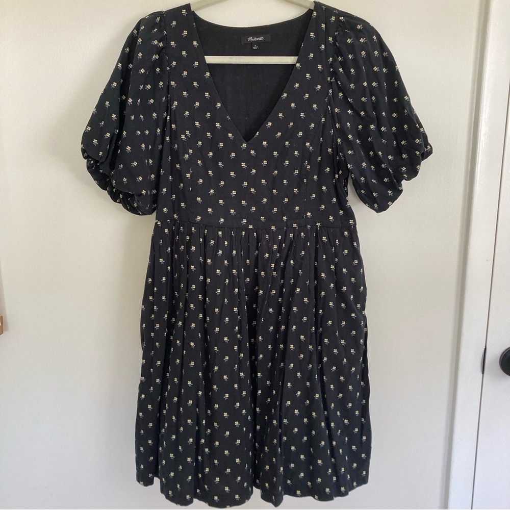 Madewell V-Neck Puff-Sleeve Mini Dress in Floral